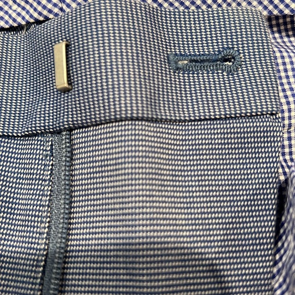 Banana Republic Men’s 33x30 Slim Fit Houndstooth Slacks - Picture 3 of 3